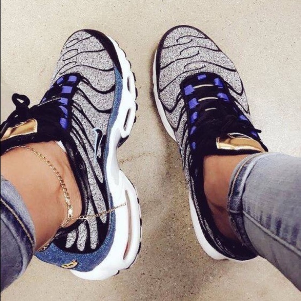 Meet your Posher, Daysia